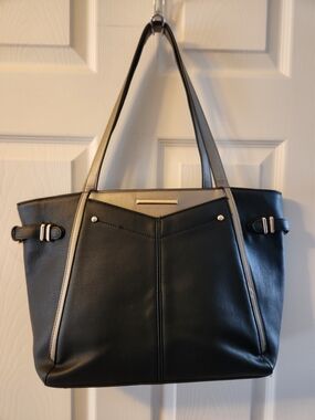 Mia Classic Black Tote Bag with Gold Trim